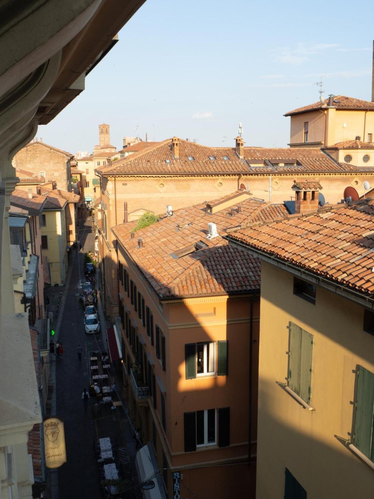 Monolocale Sui Tetti Di Bologna - Via Indipendenzaアパートメント エクステリア 写真